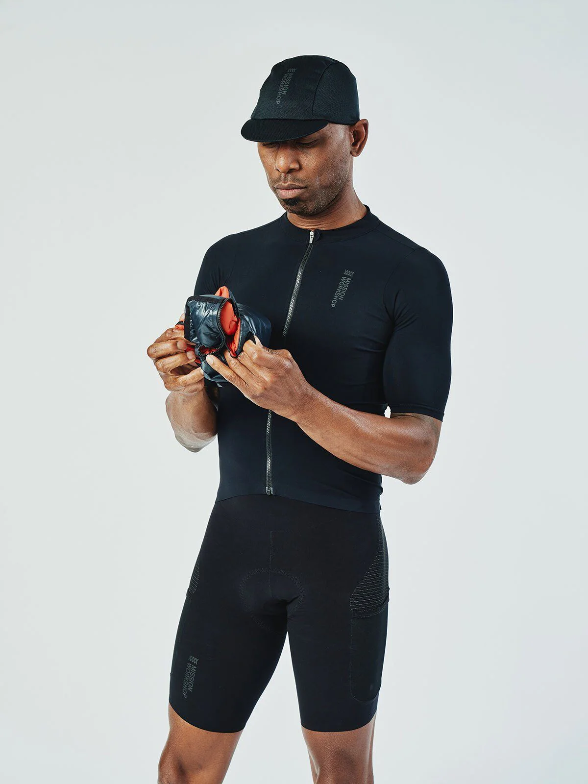 Acre Series Vest - Image 11