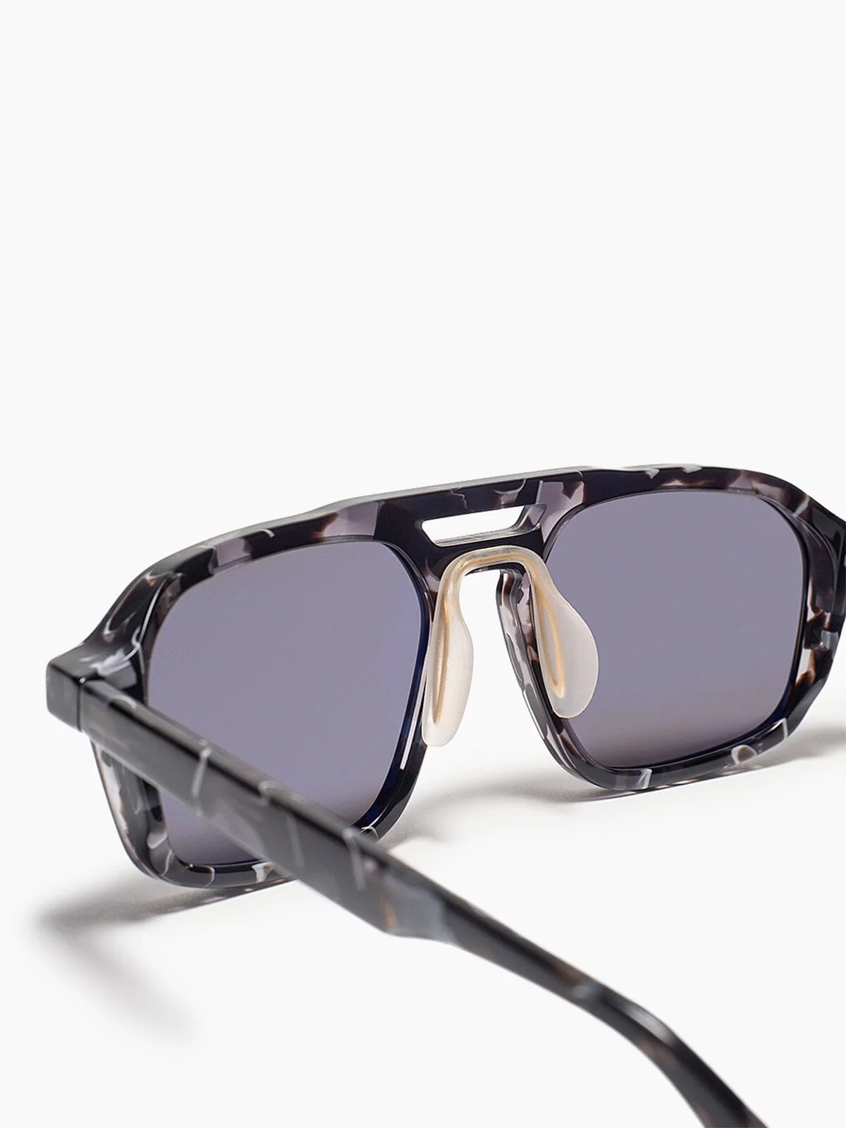 AO x MW : Navigator - Image 12