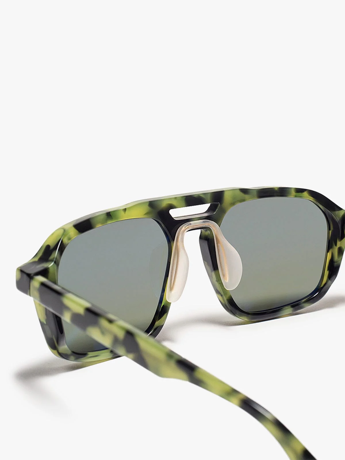 AO x MW : Navigator - Image 16