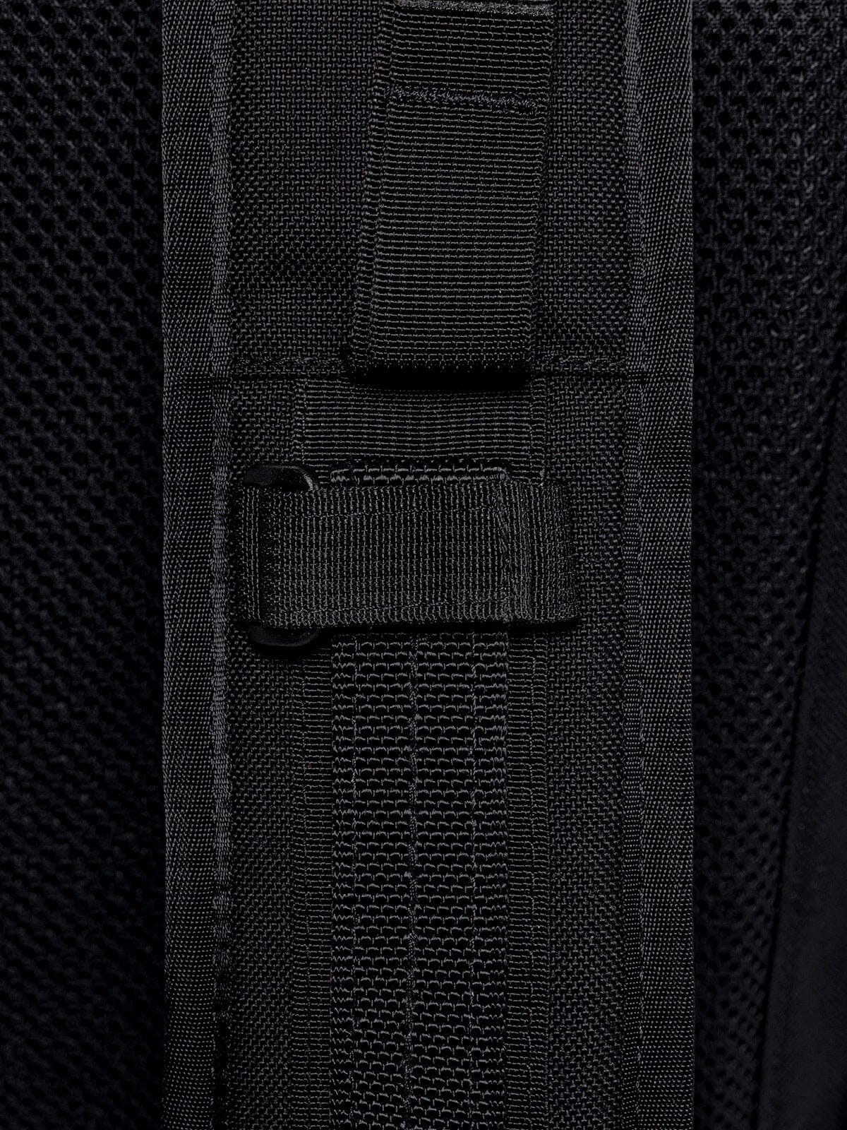 R6 Arkiv Field Pack 40L - Image 18