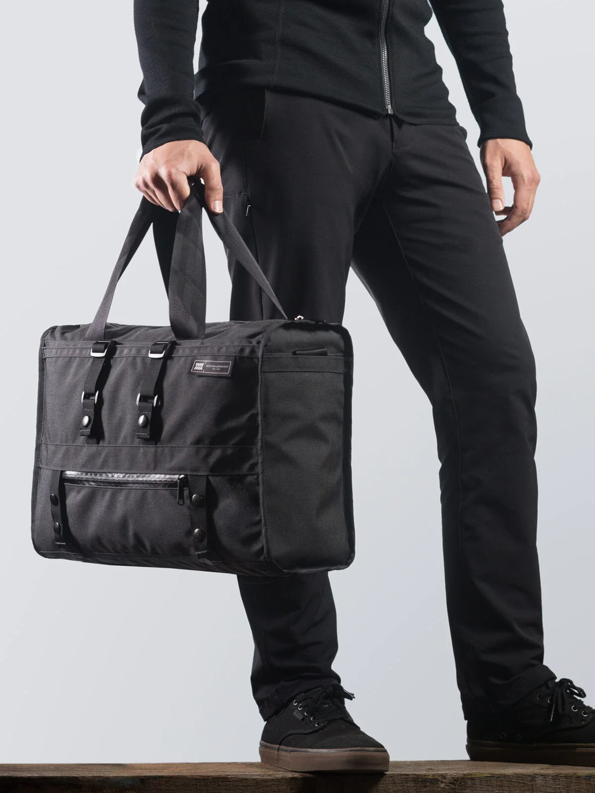 Transit Laptop Brief - Image 6